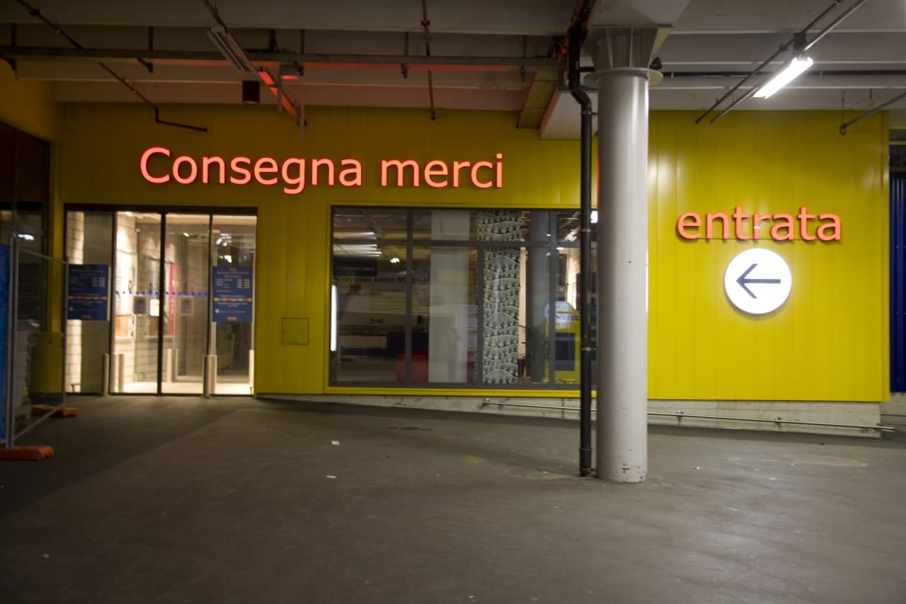 Centro commerciale (IKEA SA Grancia)